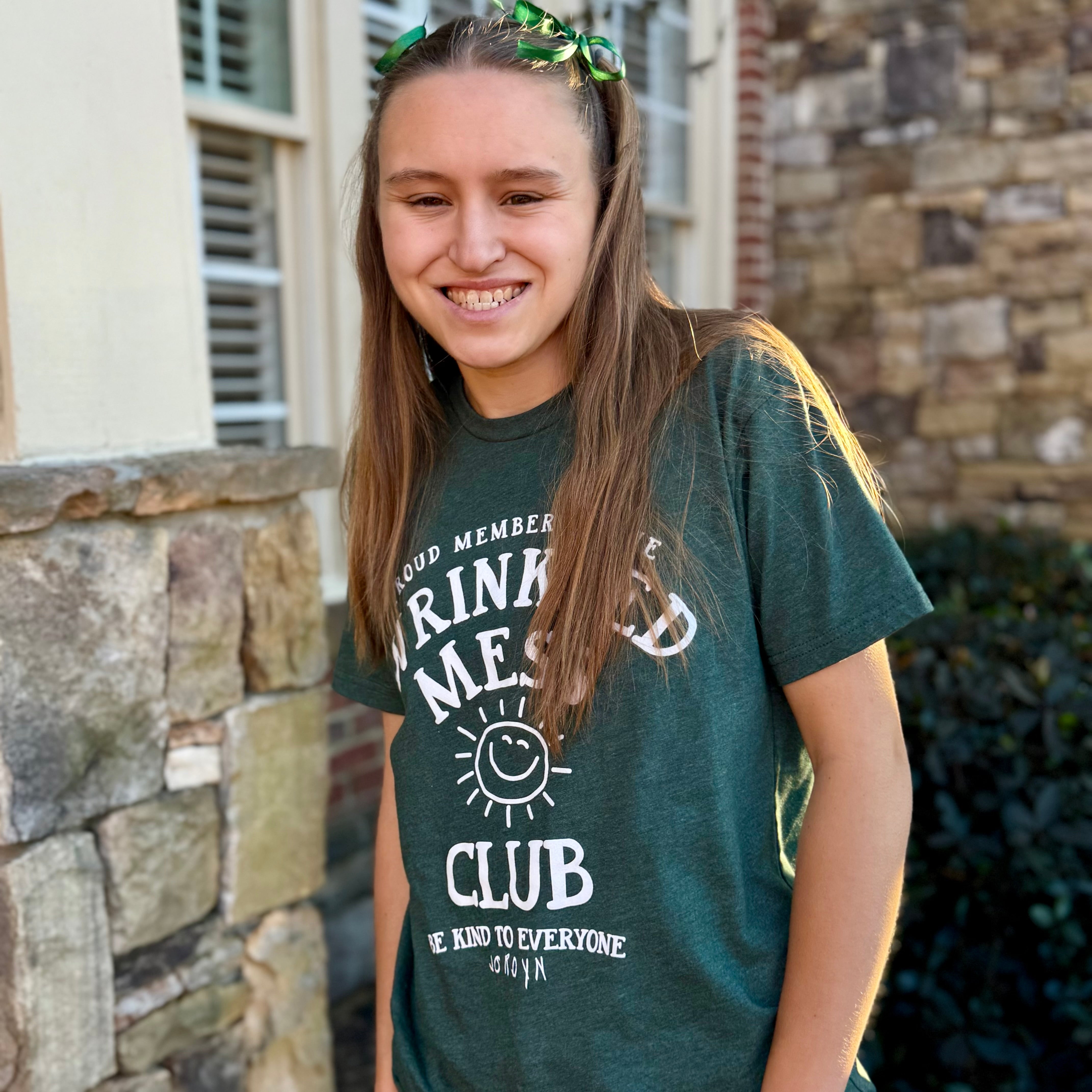 Green Wrinkled Mess Club® Short Sleeve Tee – Be Kind to Everyone