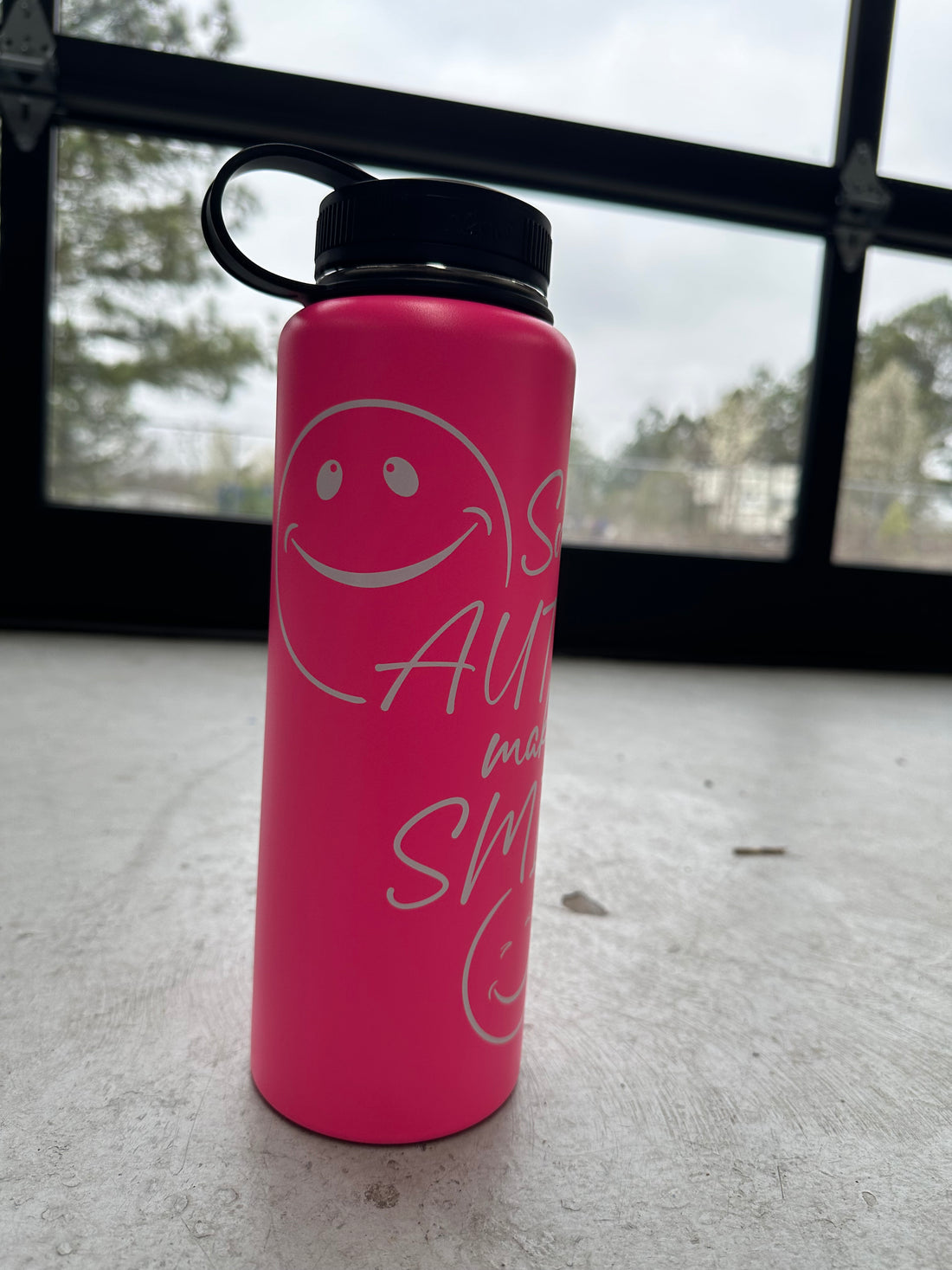 Pink 40 oz Steel Bottle - Someone with Autism Makes Me Smile