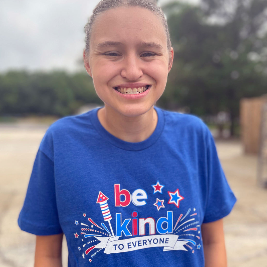 Jordyn, modeling our 4th of July short sleeve tee in a small.